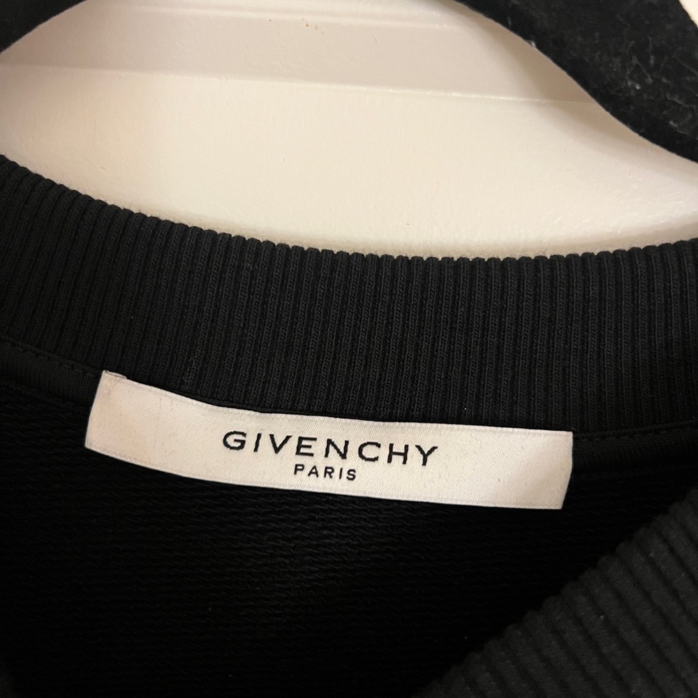 Givenchy Cropped Sweatshirt - Picture 3 of 4